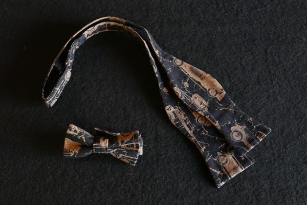 Vintage Cars Bow Tie