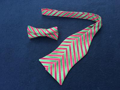 Christmas Stripe Bow Tie picture