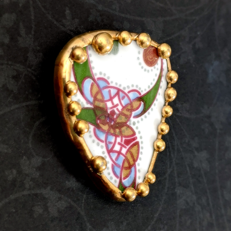Vintage Irish Royal Tara China Shard Pin/Pendant - 24K Gold picture