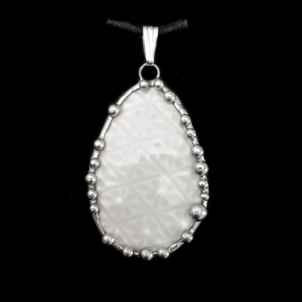 Donegal Parian Vase Shard Pendant