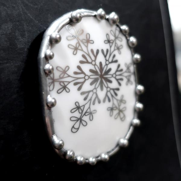 Contemporary Snowflake Dish Shard Pin/Pendant picture