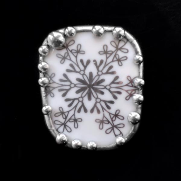 Contemporary Snowflake Dish Shard Pin/Pendant picture