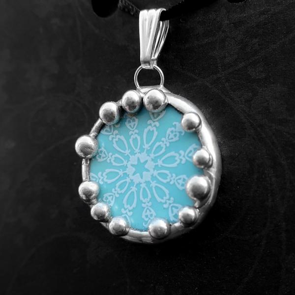 Contemporary Snowflake Dish Shard Pendant picture