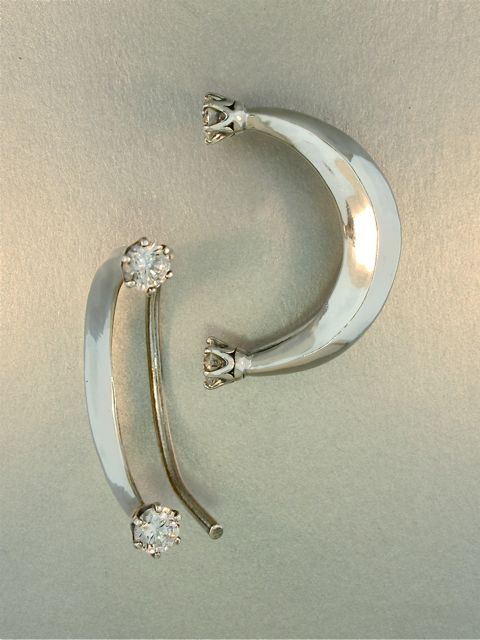 Celebrity Style - Crescent Ear Wrap with CZ's picture