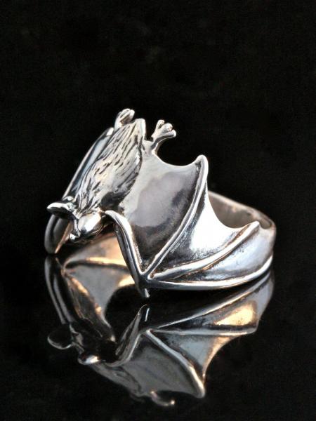 Classic Bat Ring - Silver picture