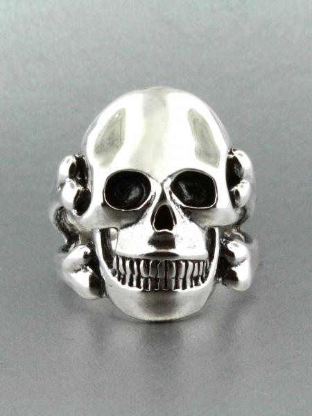 Large Skull and Crossbones Ring - Silver picture