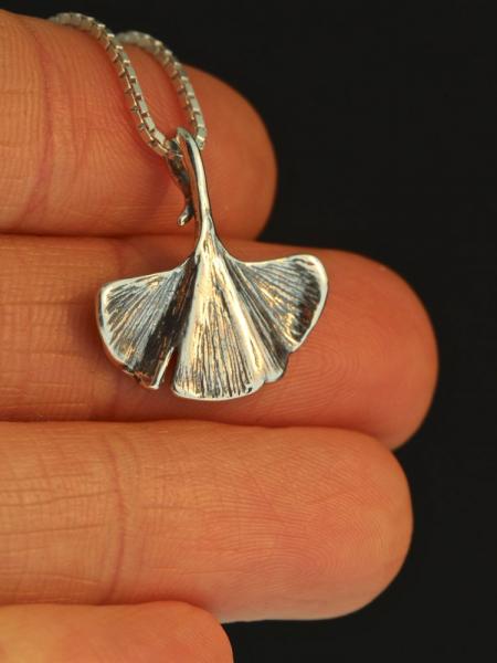 Ginkgo Leaf Charm - Silver picture