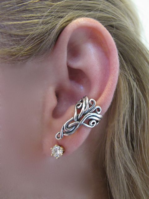 Arabesque Ear Cuff - Silver picture