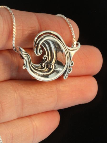 Rip Curl Wave Pendant - Silver picture