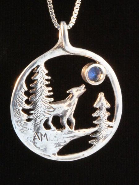 Lunar Wolf Song Pendant with Gemstone - Silver picture