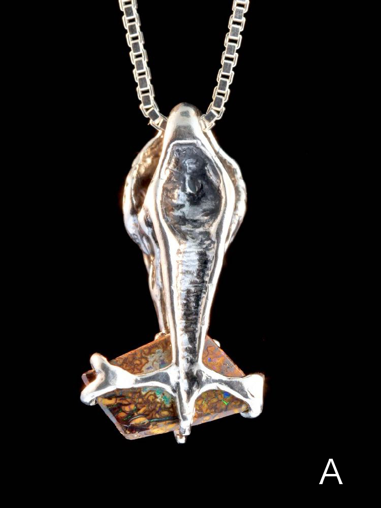 Raven Skull with Treasure - Silver picture