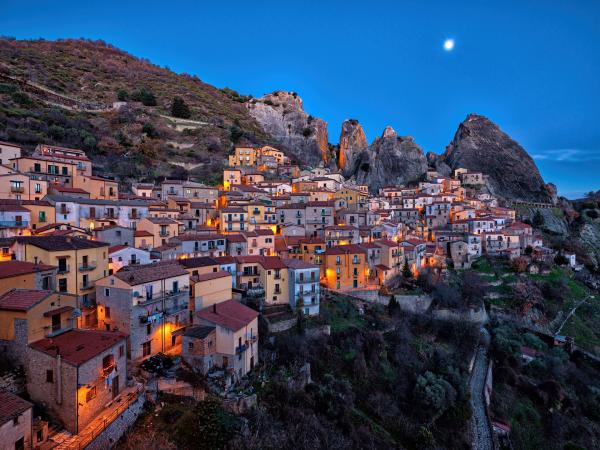 CASTELMEZZANO picture