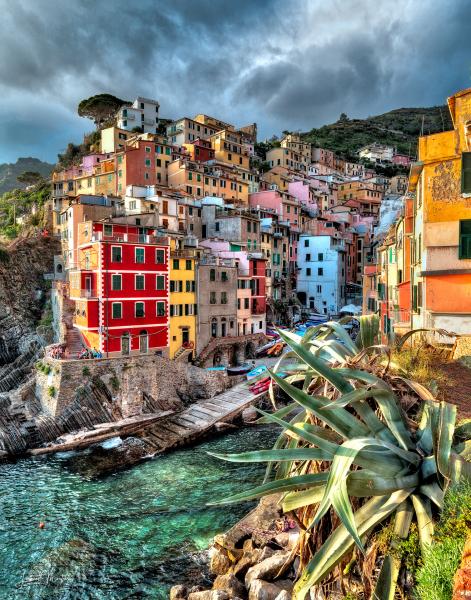 RIOMAGGIORE IN STORM picture