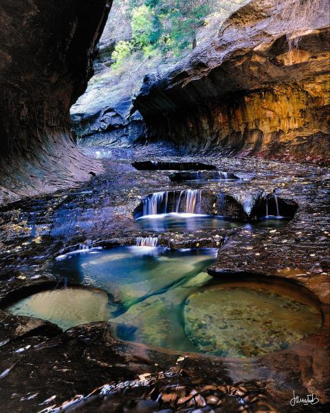 MAGICAL POOLS picture