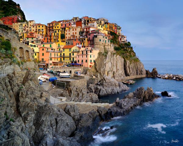 MANAROLA CLIFFS picture