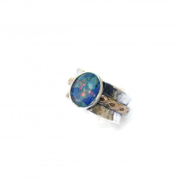 Versatile opal ring