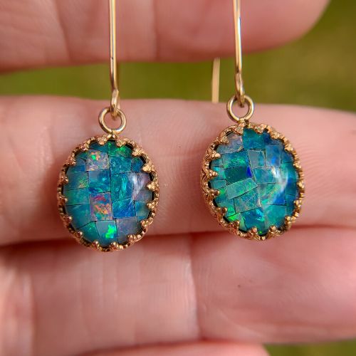 Crown earrings picture