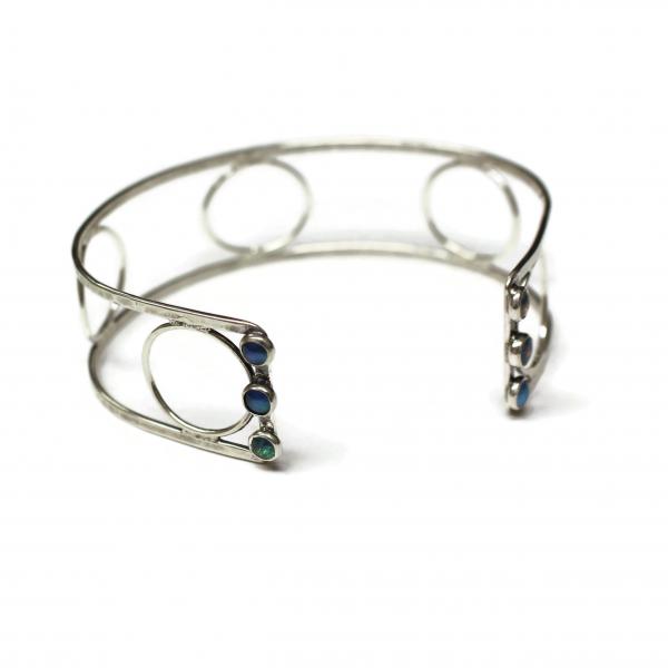 Circle opal bracelet