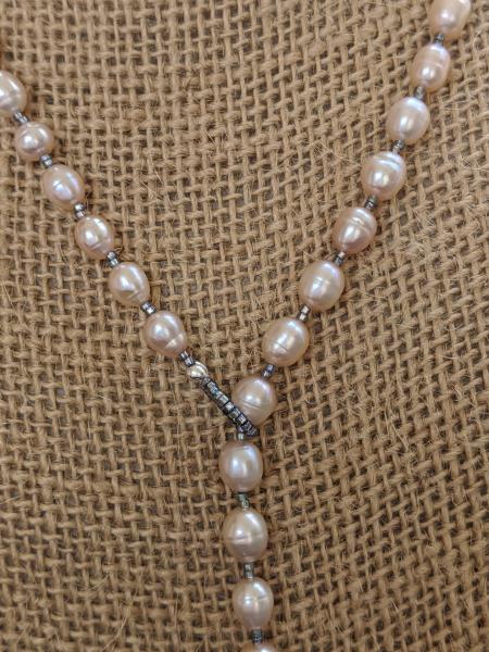 Pearl Y-necklace picture