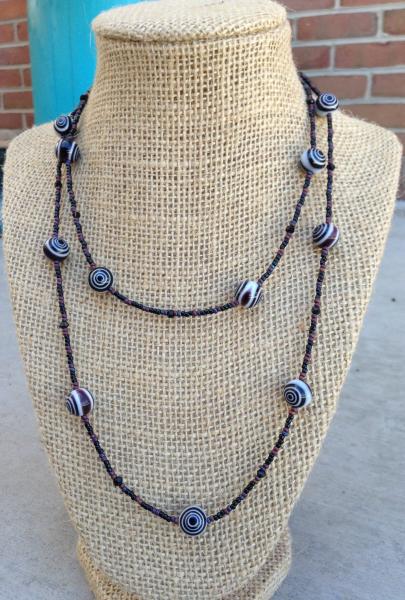 Swirly Black Glass Bead Necklace picture