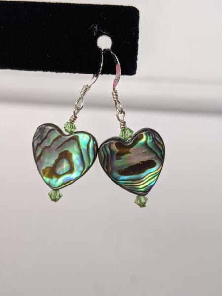 Mother-of-Pearl Heart Earrings (green)