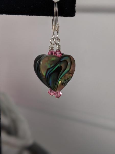 Mother-of-Pearl Heart Earrings (pink) picture
