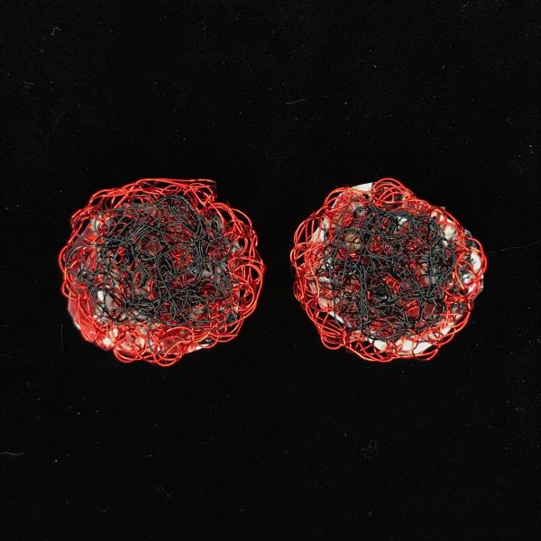 Crochet Red Black Earrings picture