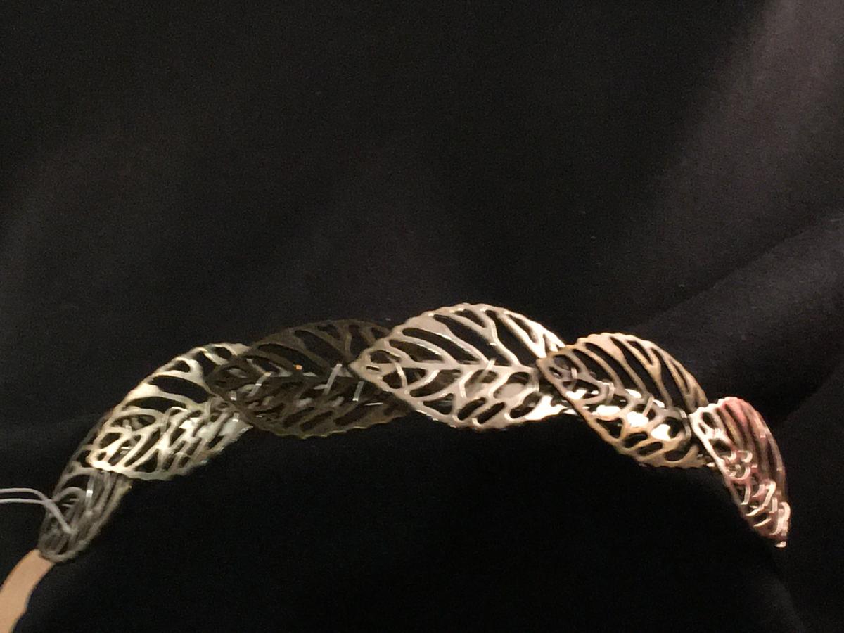 Metal headbands picture