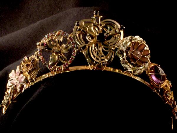 Vintage Jewelry Tiara picture