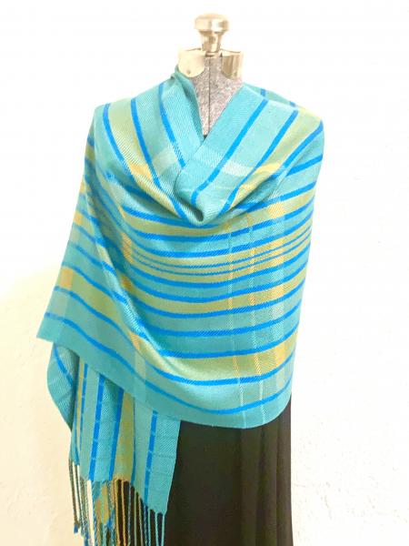 Handwoven shawl picture