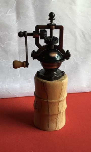 Maple Pepper Mill picture