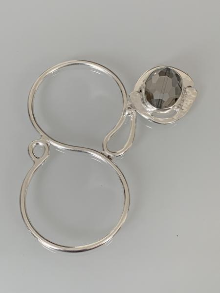 Scarf ring figure 8, silver plated with faceted glass