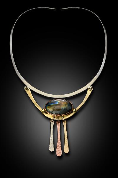 Necklace with large labradorite stone
