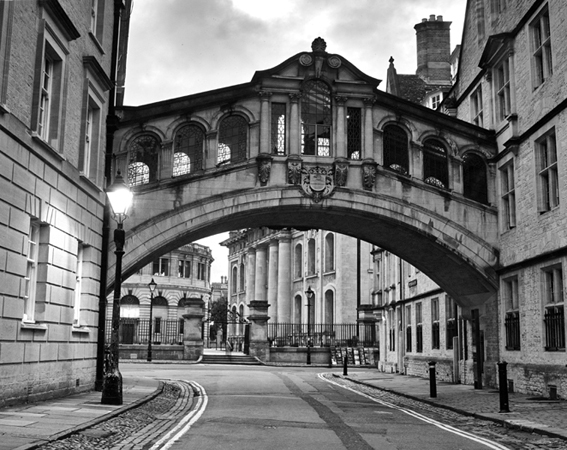 Bridge of Sighs,  Oxford, UK picture