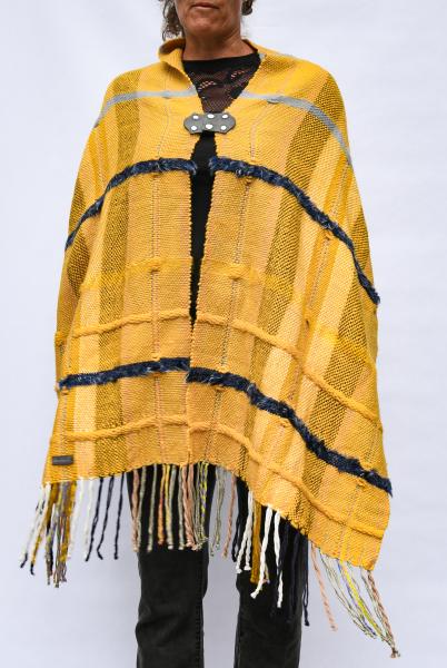 YELLOW BIRD SHAWL picture