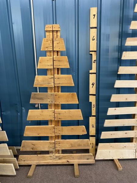 Tall Christmas Tree (6 ft) picture