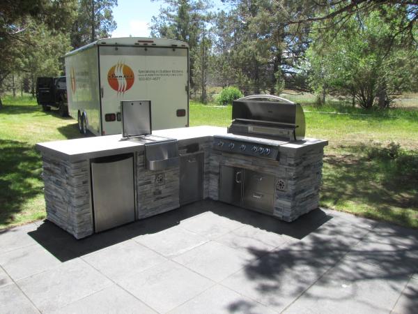 COLUMBIA OUTDOOR KITCHEN picture