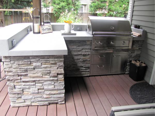 DESCHUTES OUTDOOR KITCHEN