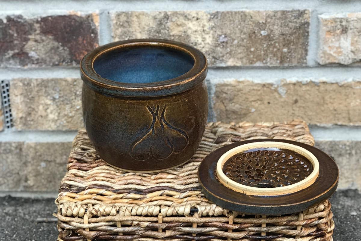 Garlic Keeper - Temoku/Rutile glaze picture