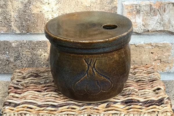 Garlic Keeper - Temoku/Rutile glaze picture