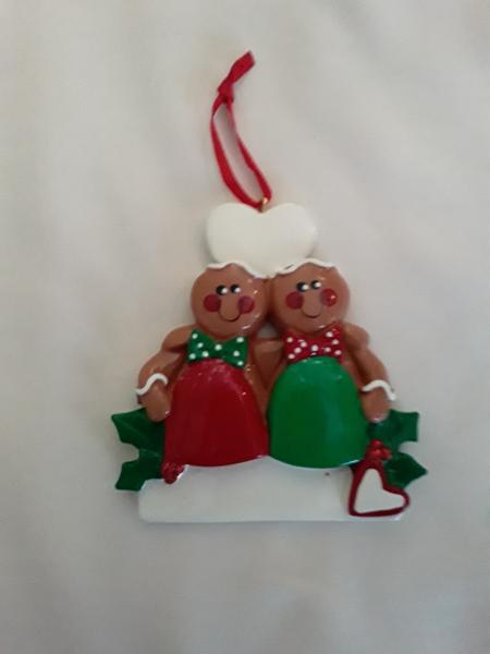 Gumdrop Gingerbread Couple picture