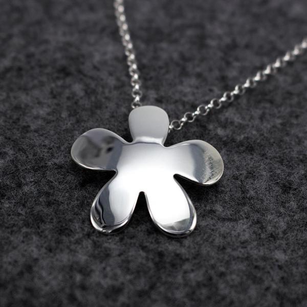 Daisy Flower Sterling Silver Pendant With High Polished Silver Finish | Adjustable Silver Chain
