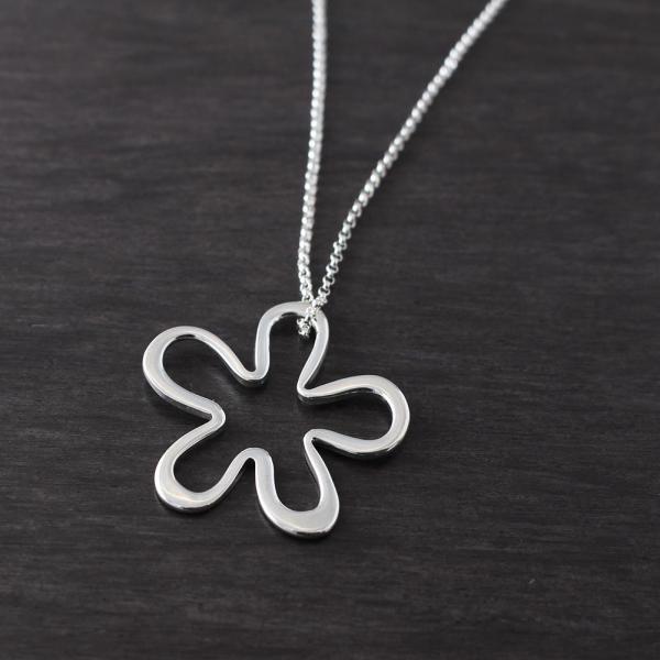 Daisy Silhouette Flower Sterling Silver Pendant With High Polished Silver Finish | Adjustable Silver Chain
