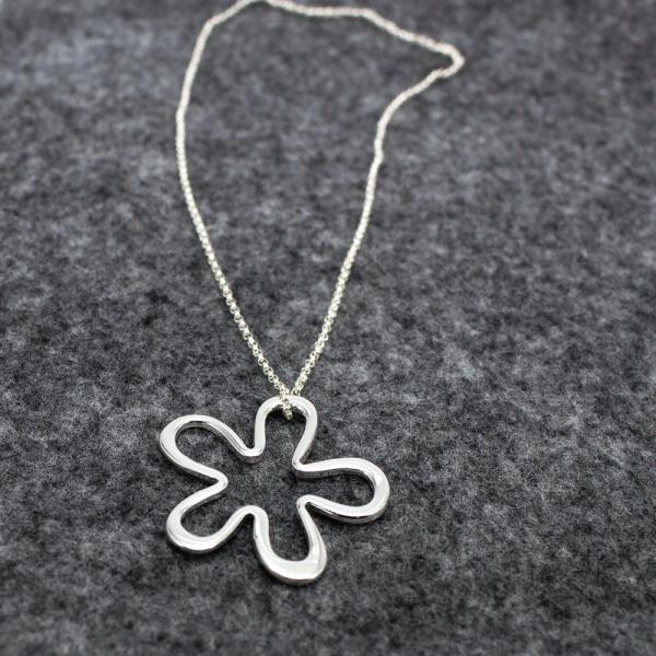 Daisy Silhouette Flower Sterling Silver Pendant With High Polished Silver Finish | Adjustable Silver Chain picture