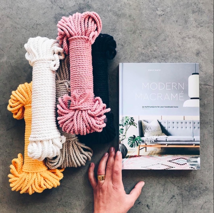 Modern Macram&eacute;: 33 Stylish Projects for Your Handmade Home by Emily Katz picture