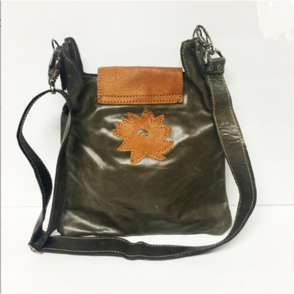 Madrid Crossbody Japanese Lily picture