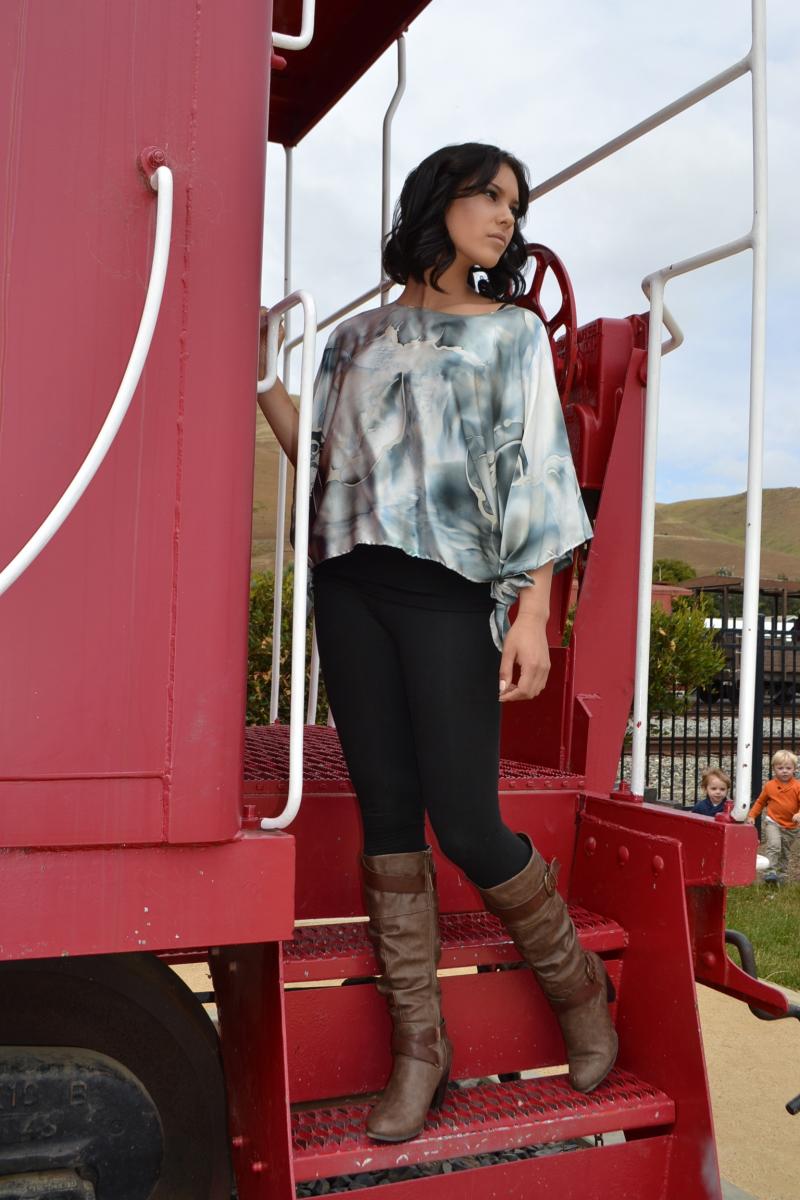 Black grey poppy poncho picture