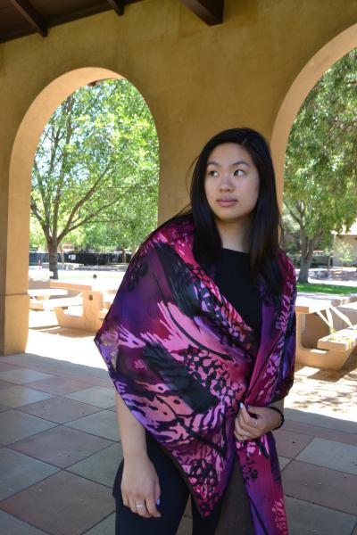 Red seaweed silk wool scarf picture