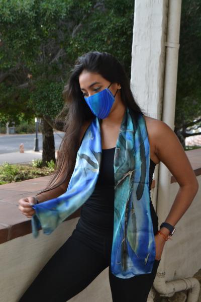 Blue Abstract scarf picture