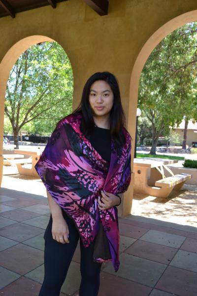 Red seaweed silk wool scarf picture